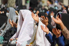 تحویل سال نو در شاهچراغ (ع)