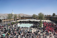 تحویل سال نو در شاهچراغ (ع)