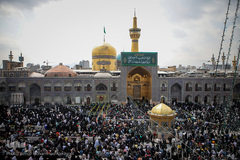 لحظه تحویل سال ۱۴۰۰ در حرم مطهر رضوی