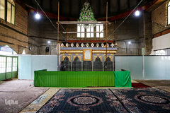 آستان مقدس امام‌زادگان پنج‌تن، در دهستان تبادکان