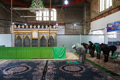 آستان مقدس امام‌زادگان پنج‌تن، در دهستان تبادکان