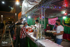 تدارک ویژه مردم شیراز برای جشن سالروز میلاد امام زمان (عج)