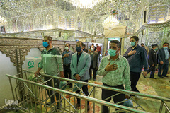 آیین گلاب شویی گنبد حرم مطهر شاهچراغ‎ (ع)