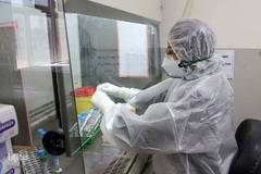 جشن میلاد امام زمان(عج) در آزمایشگاه کرونا - اهواز