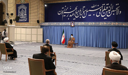 دیدار اعضای ستاد کنگره ملّی شهدای استان یزد با رهبر معظم انقلاب