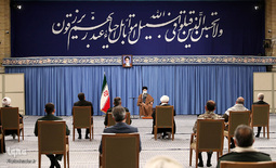 دیدار اعضای ستاد کنگره ملّی شهدای استان یزد با رهبر معظم انقلاب