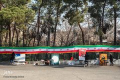  کارگاه هنری ـ دانشجویی با موضوع سردار سلیمانی، مقابل درب اصلی دانشگاه تهران 