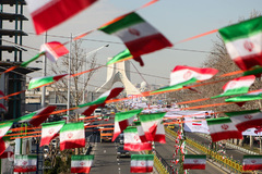 آذین بندی پایتخت در آستانه جشن سالگرد پیروزی انقلاب اسلامی