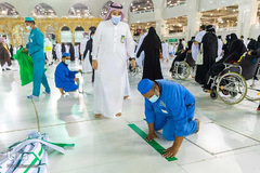 ضیافت افطار در حرمین شریفین