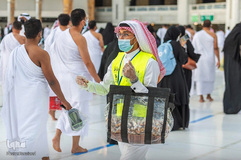 ضیافت افطار در حرمین شریفین