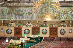 جزء خوانی قرآن کریم در حرم مطهر شاهچراغ (ع)
