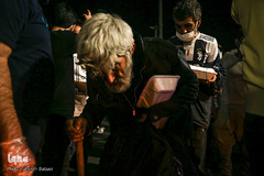 طبخ و توزیع غذا برای افراد بی بضاعت