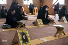 مجلس زنانه جزء خوانی قرآن کریم