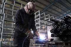 تولیدگران در بند زندان مرکزی قم