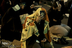 مراسم معنوی احیای شب قدر بیست و یکم ماه مبارک رمضان در میدان فلسطین