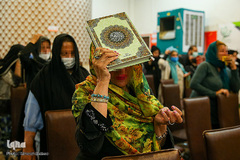 شبی متفاوت در گرمخانه‌های تهران/ آیین‌ شب‌زنده‌داری در مددسرا