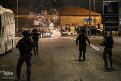 یورش وحشیانه صهیونیستها به فلسطینیان در مسجدالاقصی