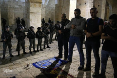 یورش وحشیانه صهیونیستها به فلسطینیان در مسجدالاقصی