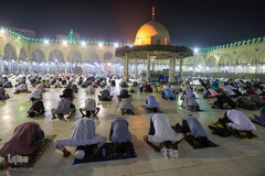 نیایش مسلمانان جهان در شب قدر ۲۷رمضان/ مسجد عمرو بن العاص در قاهره 