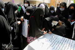 تجمع دختران مشهدی در محکومیت حمله تروریستی به مدرسه سیدالشهدا(ع) کابل