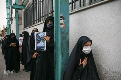 تجمع دانشجویان در محکومیت حمله تروریستی کابل