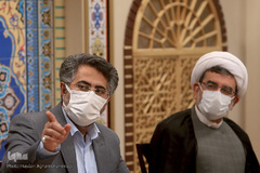 بازدید پیروز حناچی، شهردار تهران از مراکز قرآنی شهرداری منطقه ۱۰