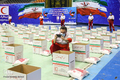 آیین توزیع 30 هزار بسته معیشتی