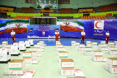 آیین توزیع 30 هزار بسته معیشتی