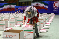 آیین توزیع 30 هزار بسته معیشتی