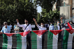 راهپیمایی ضد صهیونیستی نمازگزاران عید سعید فطر دانشگاه تهران در اعتراض به جنایات ضدبشری اخیر رژیم صهیونیستی در فلسطین اشغالی