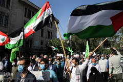 راهپیمایی ضد صهیونیستی نمازگزاران عید سعید فطر دانشگاه تهران در اعتراض به جنایات ضدبشری اخیر رژیم صهیونیستی در فلسطین اشغالی