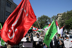 راهپیمایی ضد صهیونیستی نمازگزاران عید سعید فطر دانشگاه تهران در اعتراض به جنایات ضدبشری اخیر رژیم صهیونیستی در فلسطین اشغالی