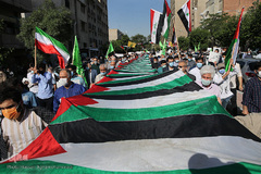 راهپیمایی ضد صهیونیستی نمازگزاران عید سعید فطر دانشگاه تهران در اعتراض به جنایات ضدبشری اخیر رژیم صهیونیستی در فلسطین اشغالی