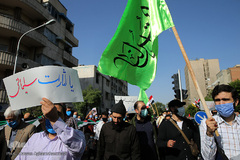 راهپیمایی ضد صهیونیستی نمازگزاران عید سعید فطر دانشگاه تهران در اعتراض به جنایات ضدبشری اخیر رژیم صهیونیستی در فلسطین اشغالی