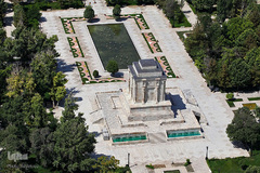 آرامگاه حکیم ابوالقاسم فردوسی، در طوس