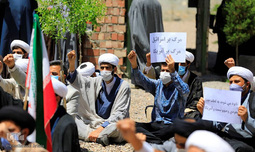 تجمع اعتراض‌آمیز طلاب بیرجندی علیه جنایات ضدبشری اسرائیل