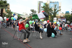 گردهم‌آیی بزرگ بچه‌ها واسباب‌بازی‌ها به نشان دوستی با بچه‌‌های فلسطین