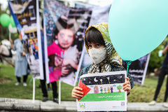 گردهم‌آیی بزرگ بچه‌ها واسباب‌بازی‌ها به نشان دوستی با بچه‌‌های فلسطین