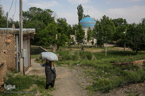 بقعه امامزاده سيد احمد(ع) روستای «بيدخور» از توابع شهرستان جوین در ۲۹۰ کیلومتری مشهدخراسان رضوی