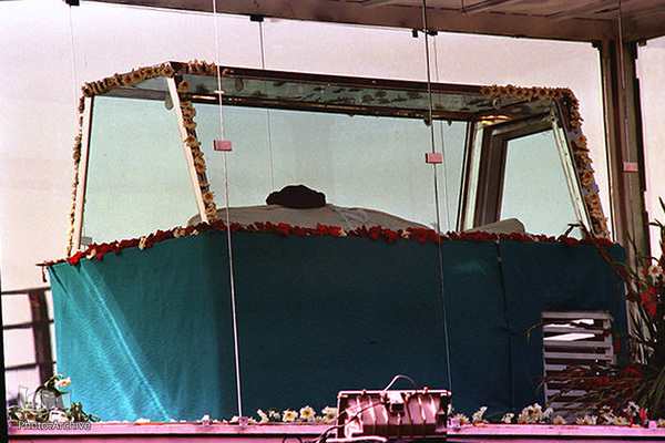 تشییع تاریخی امام خمینی(ره)