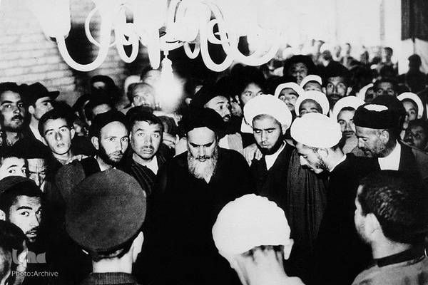 قیام خونین ۱۵خرداد۴۲