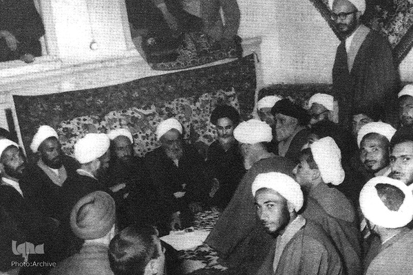 قیام خونین ۱۵خرداد۴۲