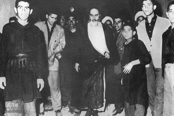 قیام خونین ۱۵خرداد۴۲