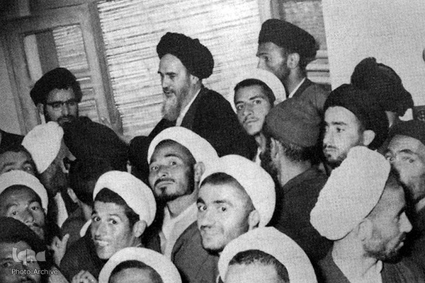 قیام خونین ۱۵خرداد۴۲