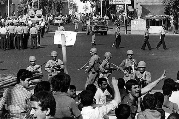 قیام خونین ۱۵خرداد۴۲