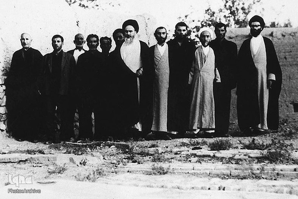 قیام خونین ۱۵خرداد۴۲