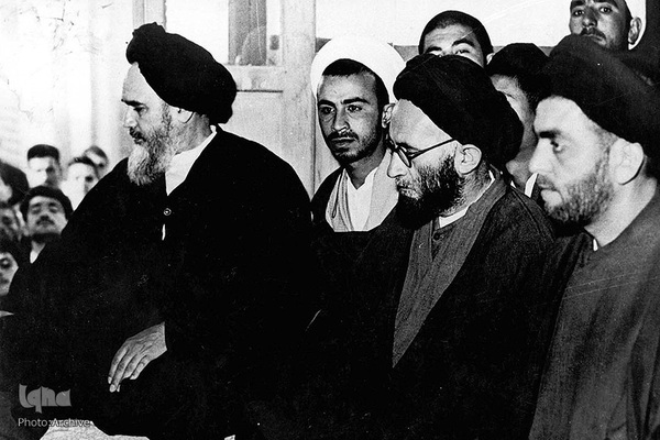 قیام خونین ۱۵خرداد۴۲