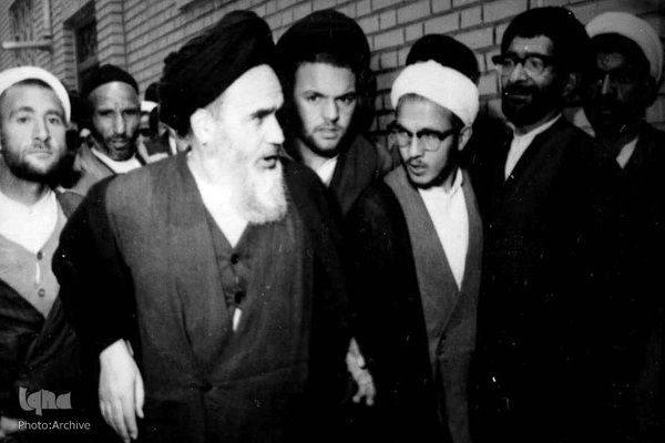 قیام خونین ۱۵خرداد۴۲