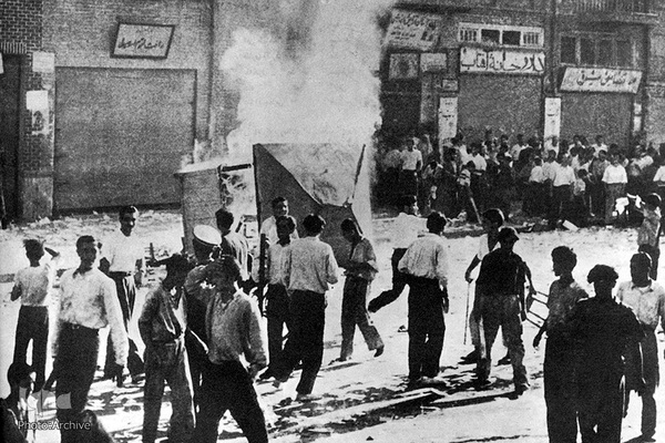 قیام خونین ۱۵خرداد۴۲