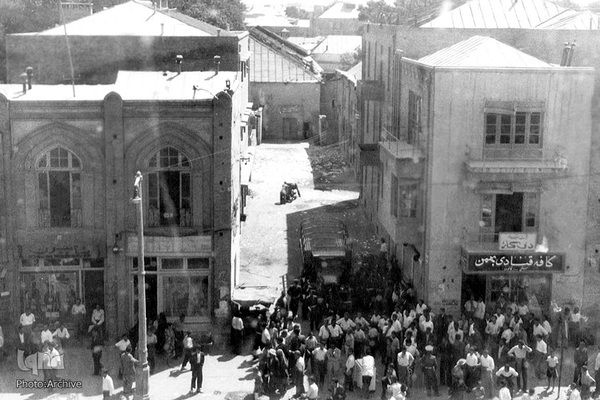 قیام خونین ۱۵خرداد۴۲